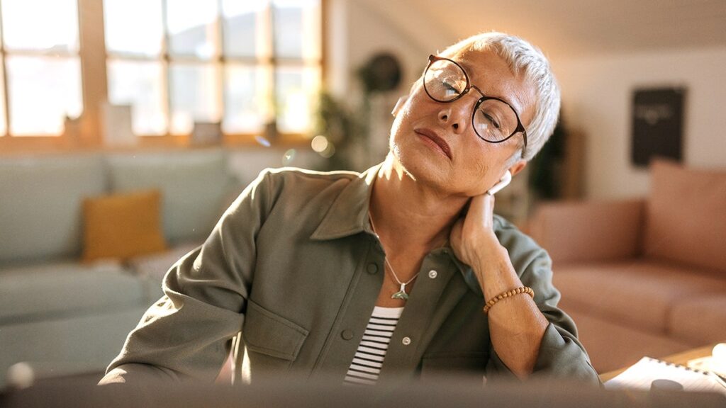 Study that is still for this time is related to the high risk of sore throat, according to the study